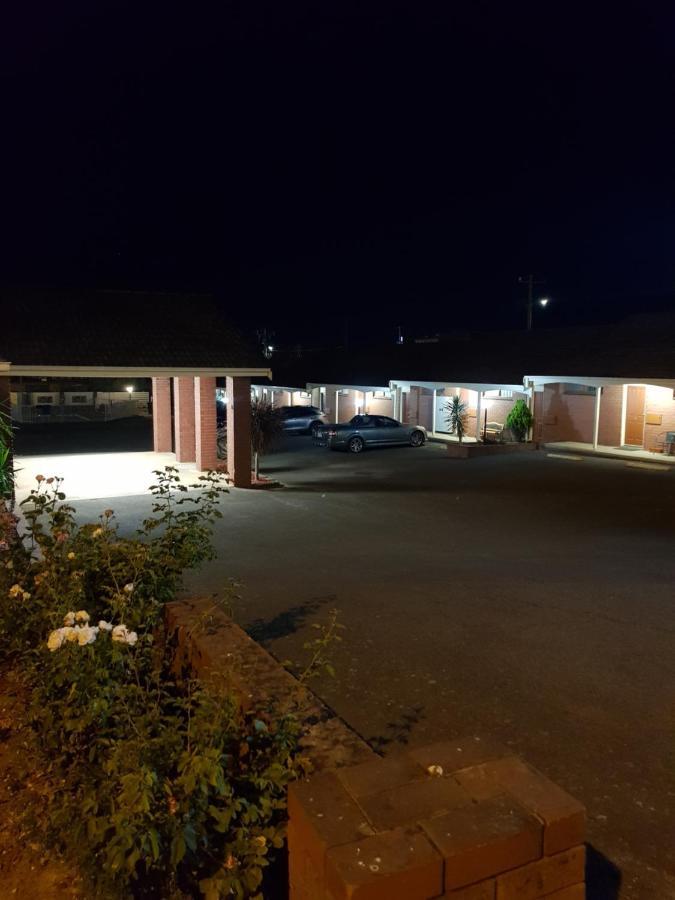 Ararat Colonial Lodge Motel Esterno foto